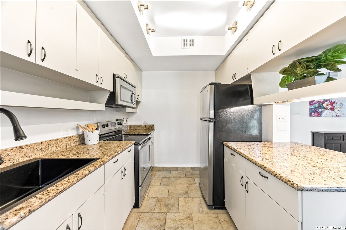 8642 Fredericksburg Road San Antonio TX 78240