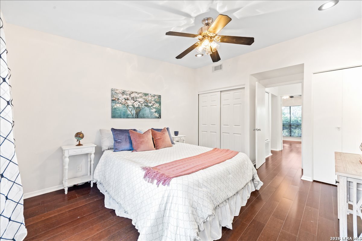 8642 Fredericksburg Road San Antonio TX 78240