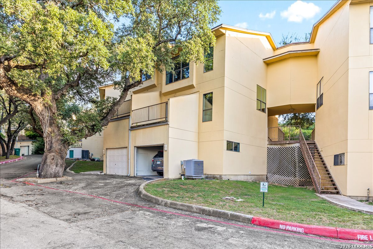 8642 Fredericksburg Road San Antonio TX 78240