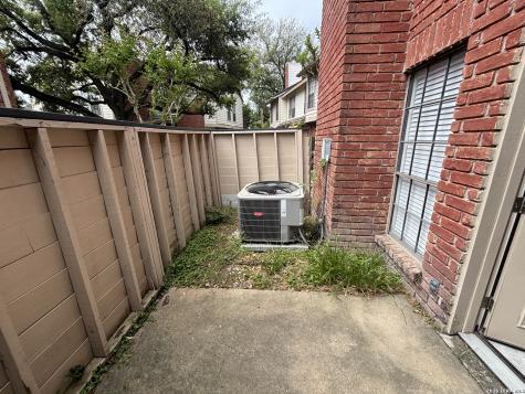 2211 Kirkwood Houston TX 77077