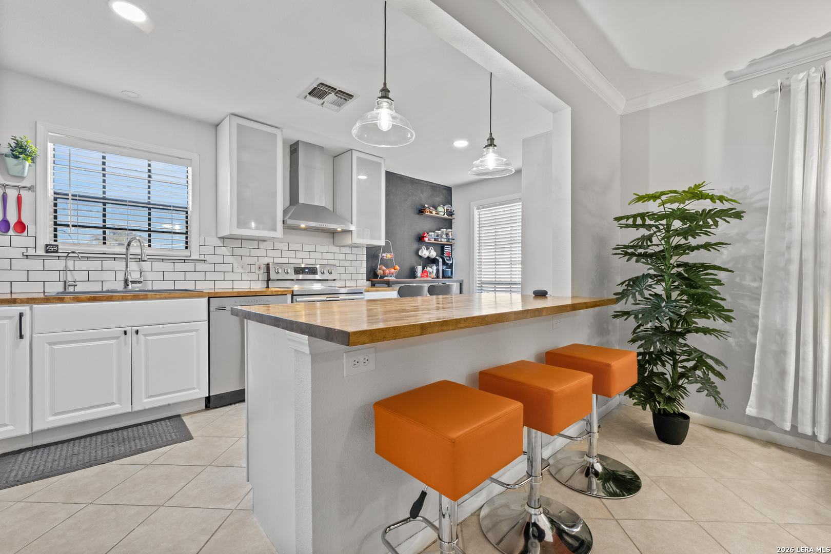 165 W Rampart Drive San Antonio TX 78216