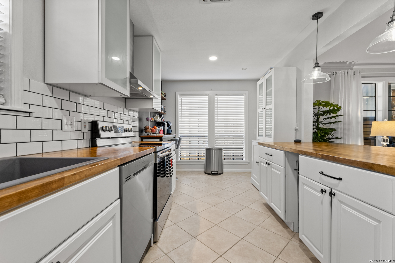 165 W Rampart Drive San Antonio TX 78216