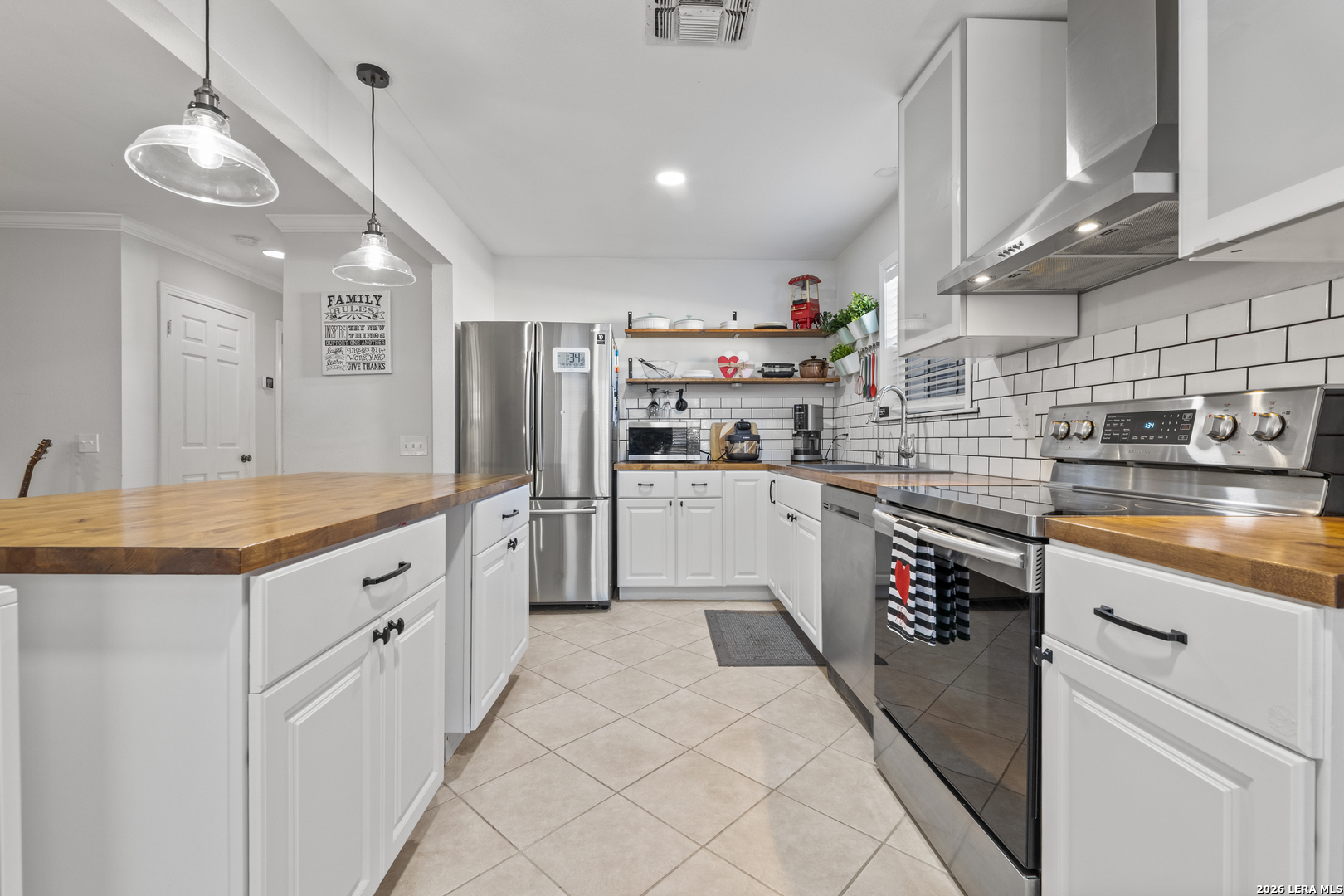 165 W Rampart Drive San Antonio TX 78216