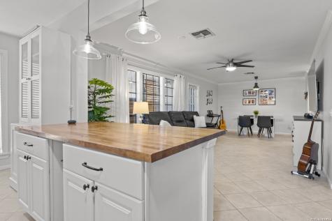 165 W Rampart Drive San Antonio TX 78216