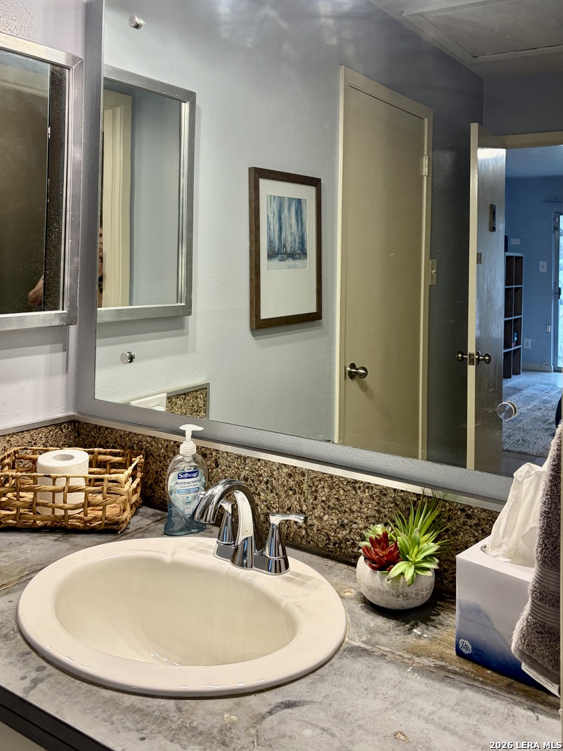 8915 Datapoint Drive San Antonio TX 78229