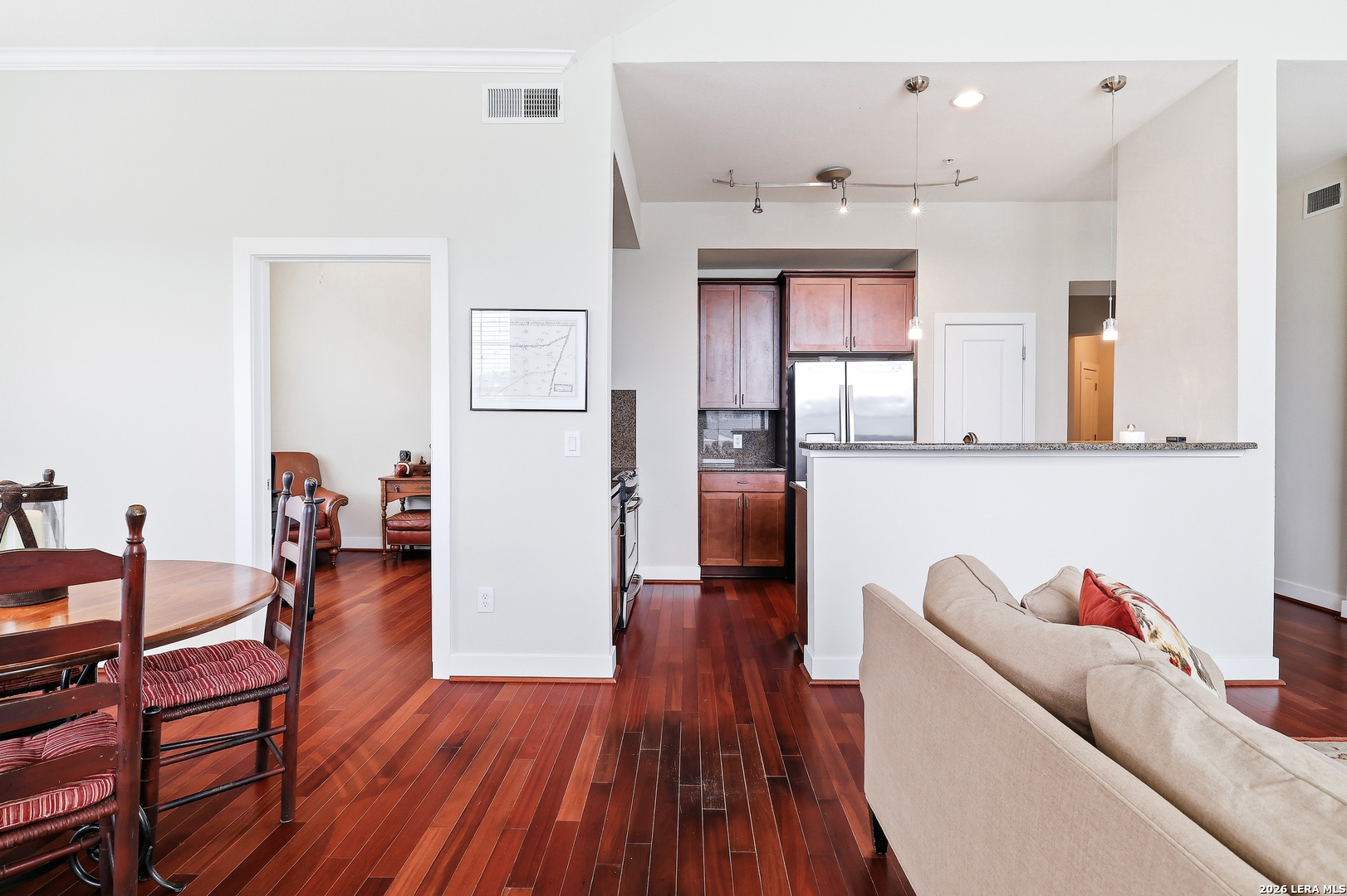 7342 Oak Manor San Antonio TX 78229