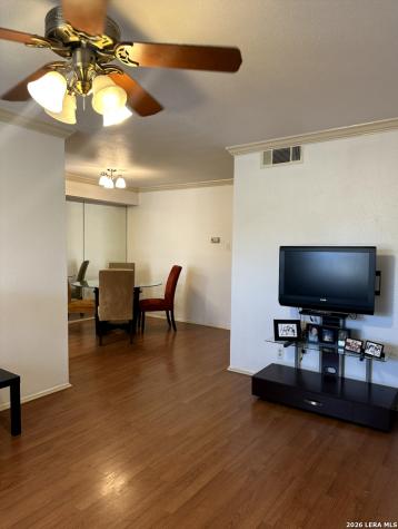7834 Broadway San Antonio TX 78209