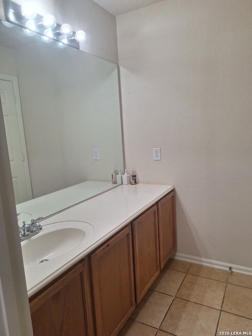 2606 Grayson San Antonio TX 78232