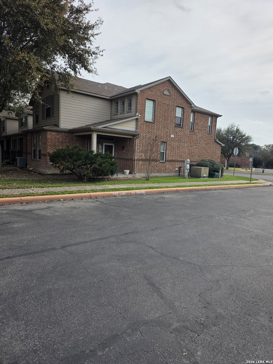 2606 Grayson San Antonio TX 78232
