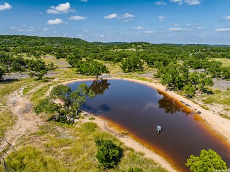 401 Pr 2410 Hondo TX 78861
