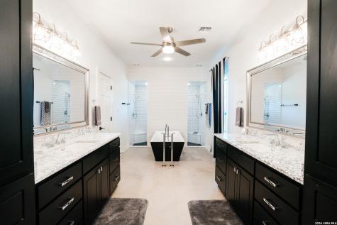 401 Pr 2410 Hondo TX 78861