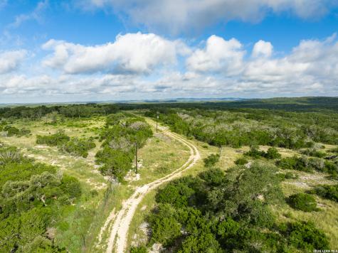 401 Pr 2410 Hondo TX 78861