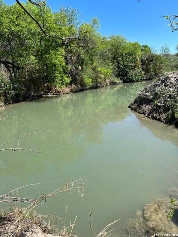 31 Fm 1664 Quemado TX 78877
