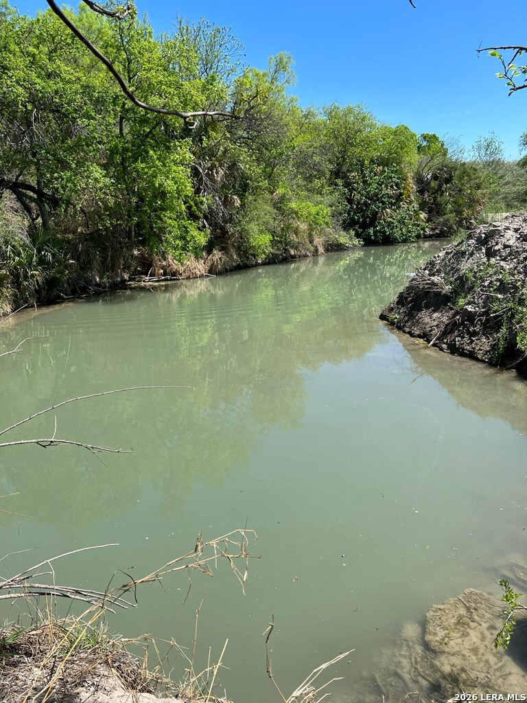 31 Fm 1664 Quemado TX 78877