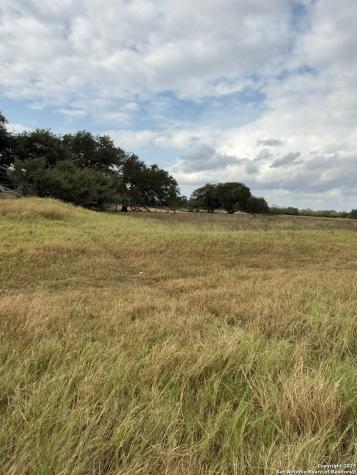 4689 County Road 302 Runge TX 78151