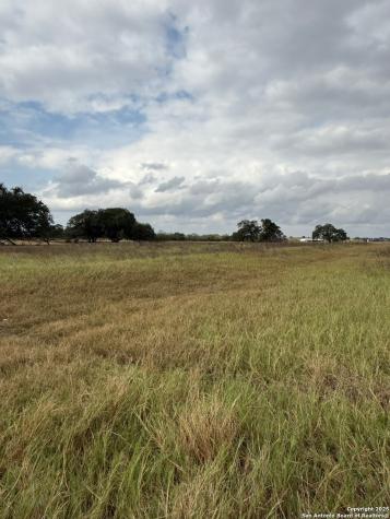 4689 County Road 302 Runge TX 78151