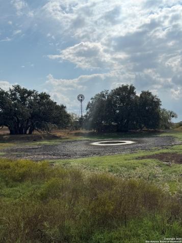 4689 County Road 302 Runge TX 78151