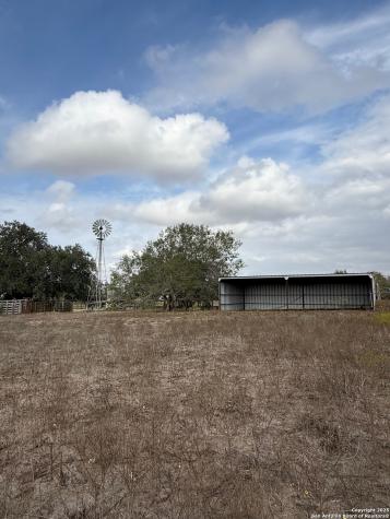 4689 County Road 302 Runge TX 78151