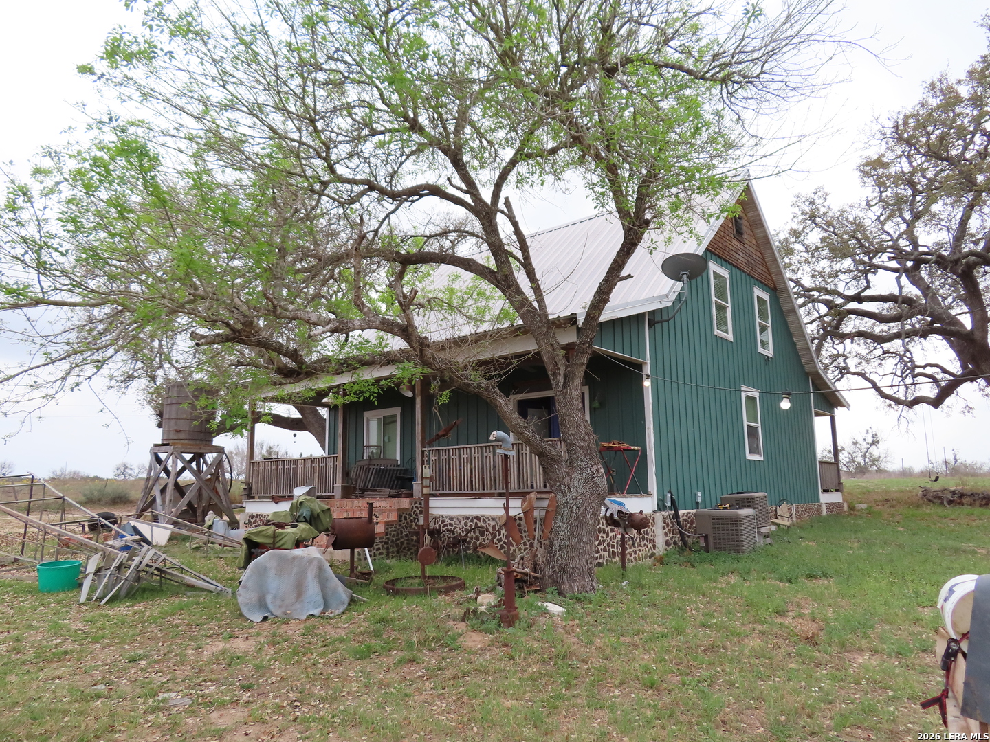678 Tank Hollow Road Poteet TX 78065