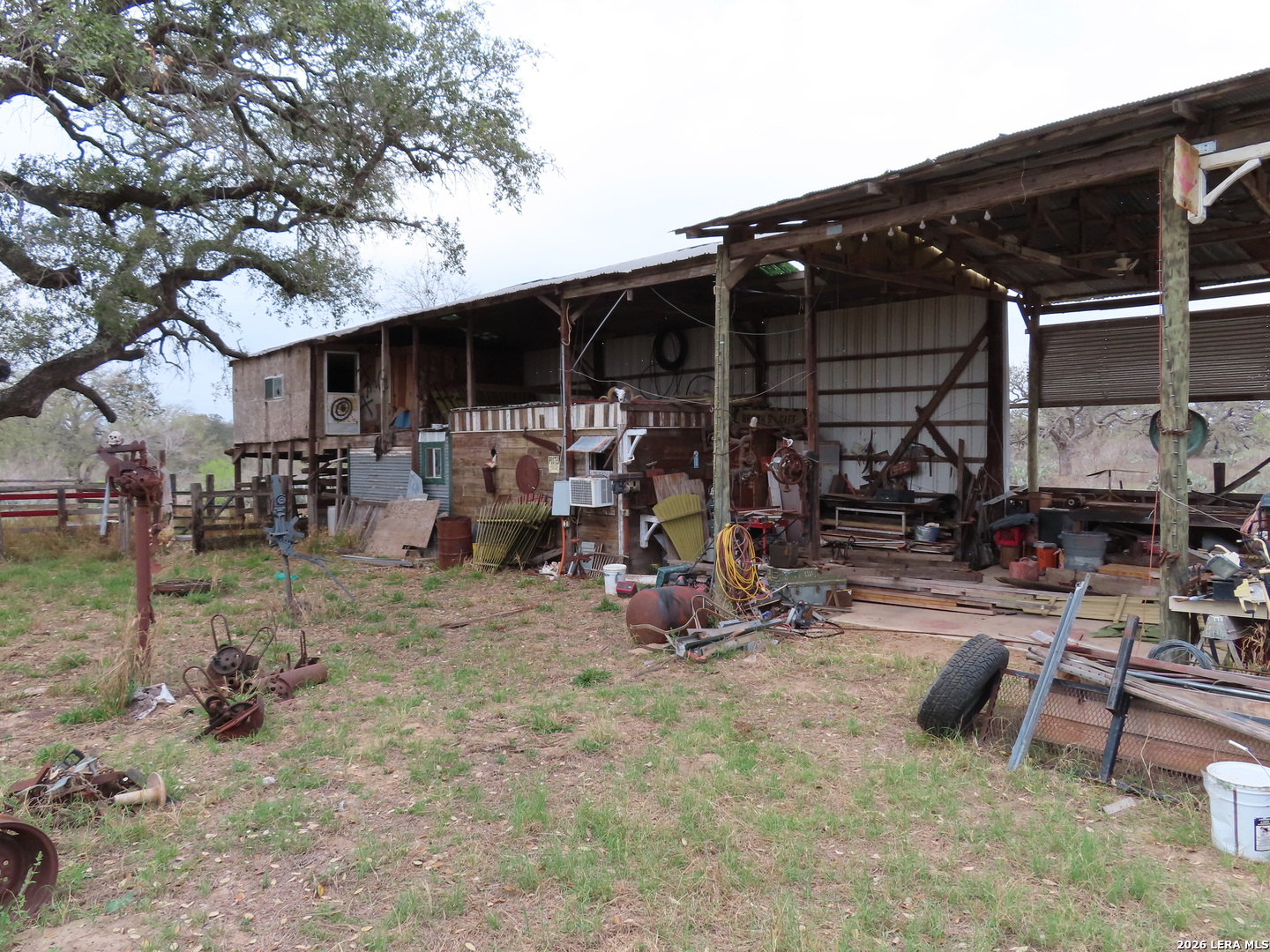 678 Tank Hollow Road Poteet TX 78065