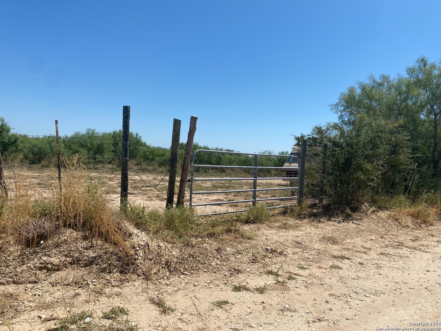 5581 Fm 1986 La Pryor TX 78872