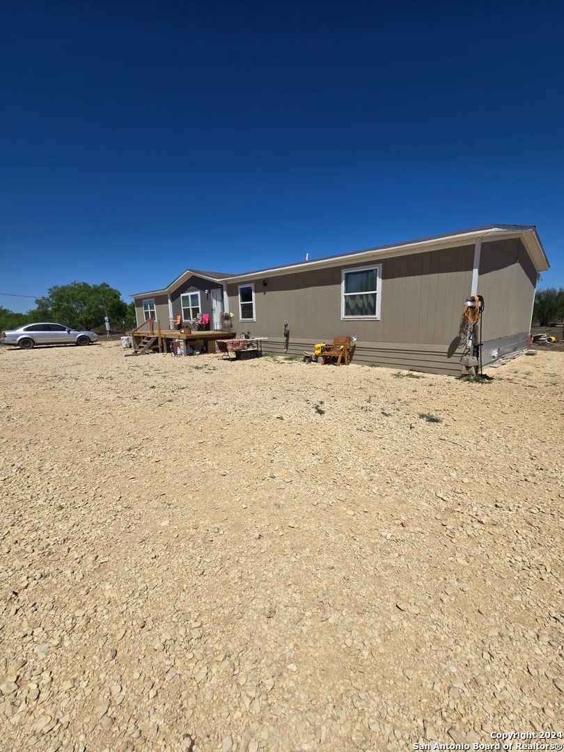 5581 Fm 1986 La Pryor TX 78872