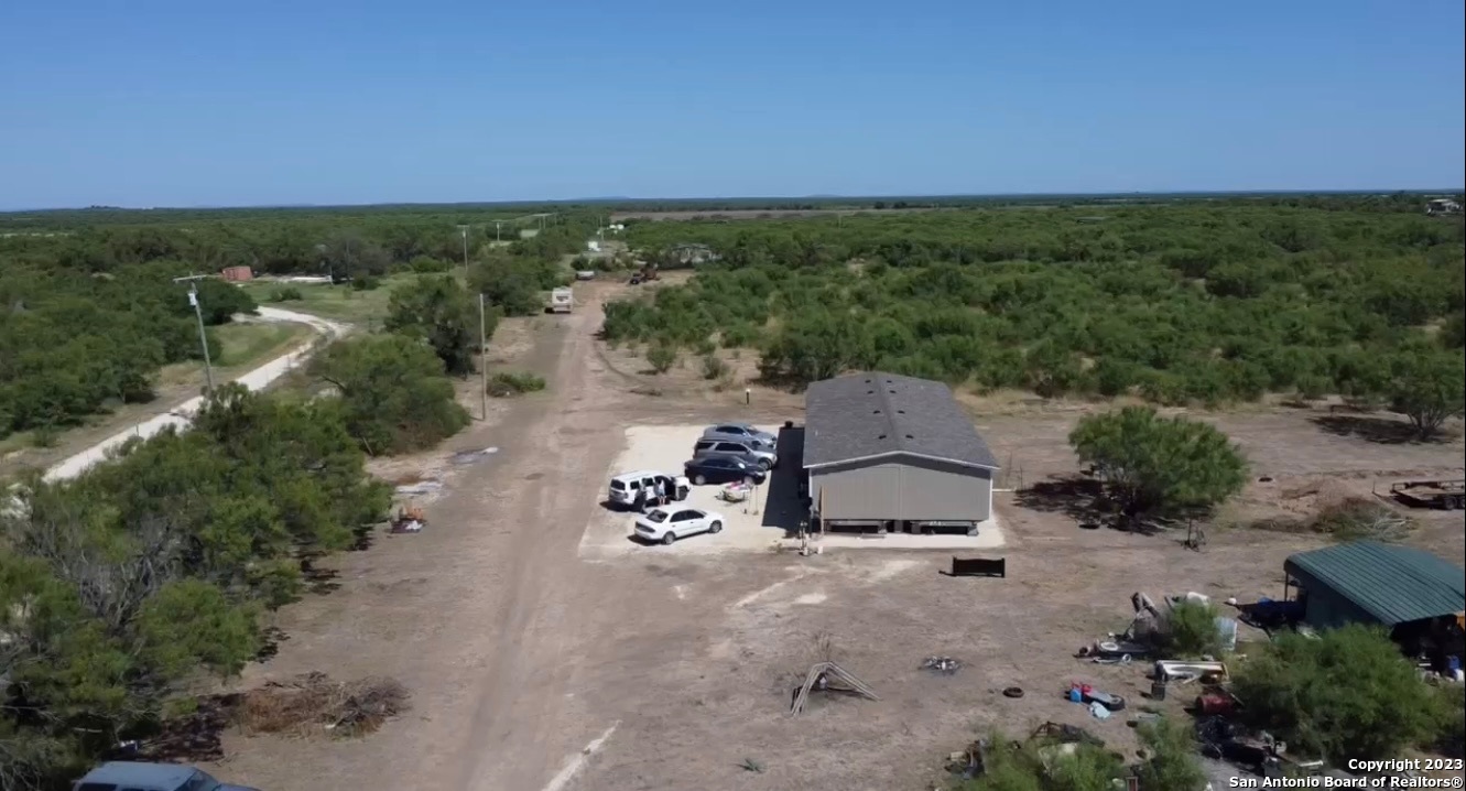 5581 Fm 1986 La Pryor TX 78872
