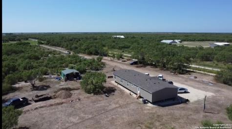 5581 Fm 1986 La Pryor TX 78872