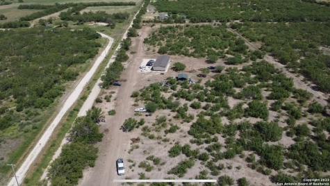 5581 Fm 1986 La Pryor TX 78872