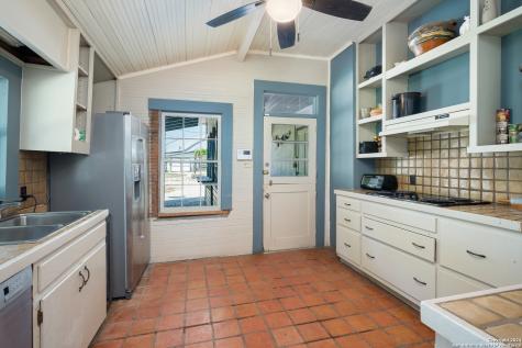 103 Waring Welfare Boerne TX 78006