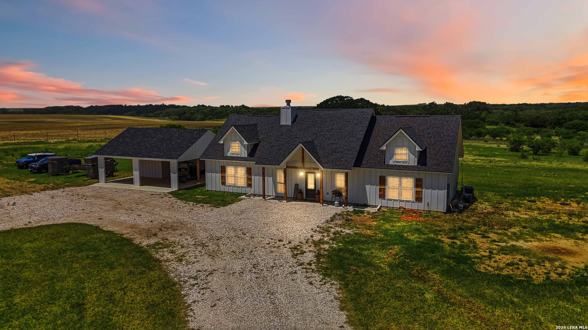 2194 S Ranch Road 187 Sabinal TX 78881