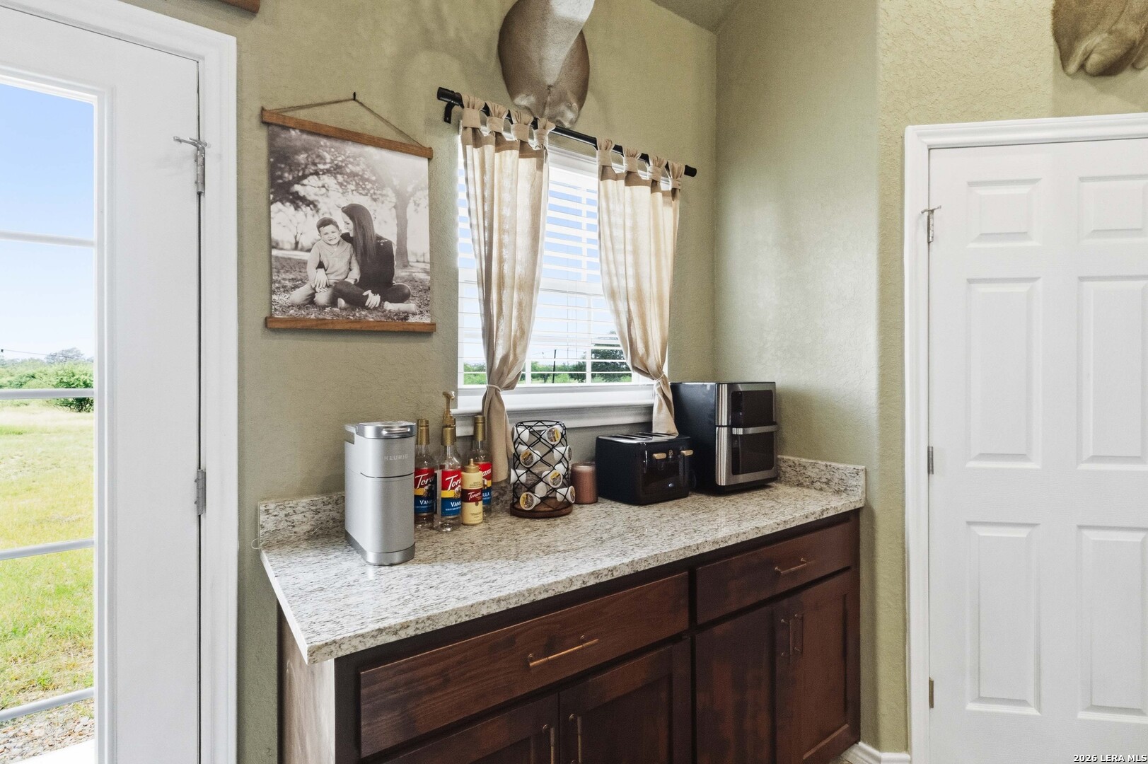 2194 S Ranch Road 187 Sabinal TX 78881