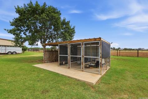 10085 Fm 775 La Vernia TX 78121