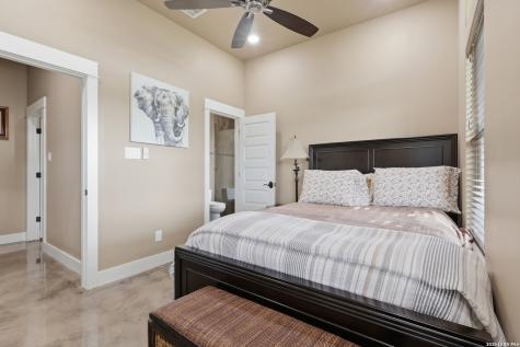 10085 Fm 775 La Vernia TX 78121
