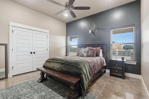 10085 Fm 775 La Vernia TX 78121
