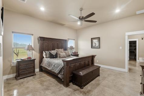 10085 Fm 775 La Vernia TX 78121