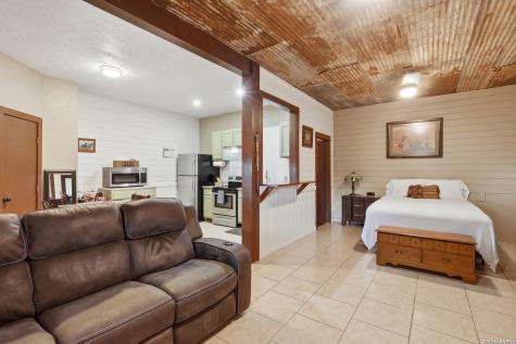 10085 Fm 775 La Vernia TX 78121