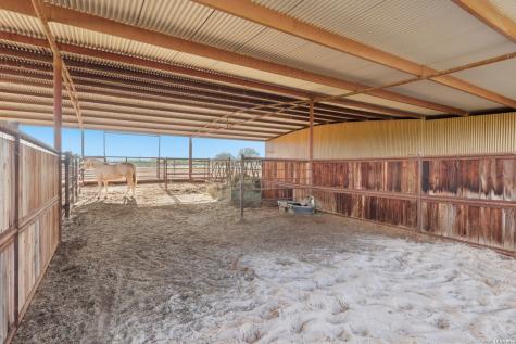 10085 Fm 775 La Vernia TX 78121