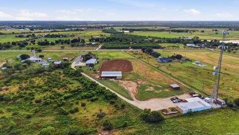 10085 Fm 775 La Vernia TX 78121