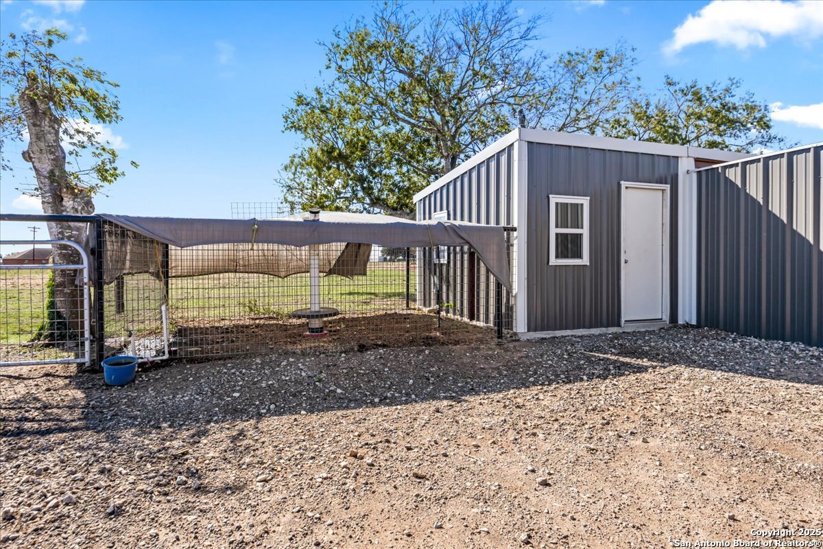 6653 Fm 539 Floresville TX 78114