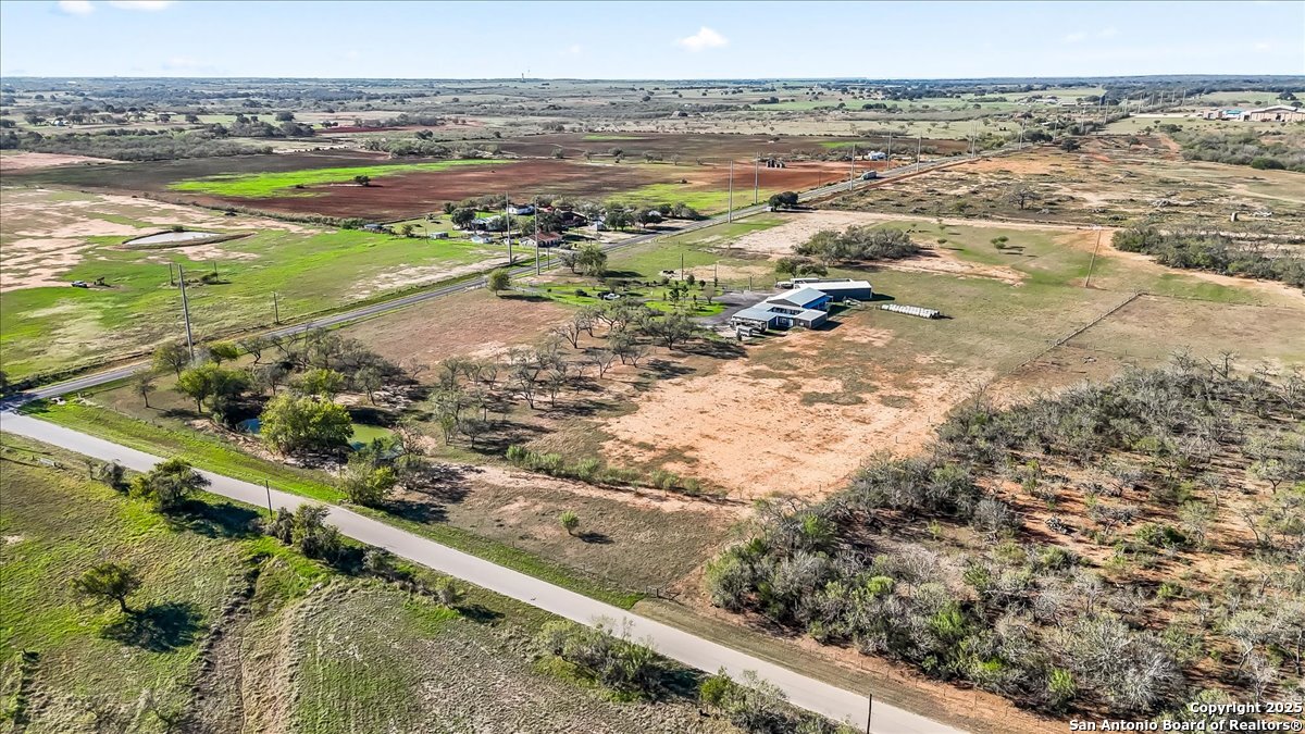6653 Fm 539 Floresville TX 78114