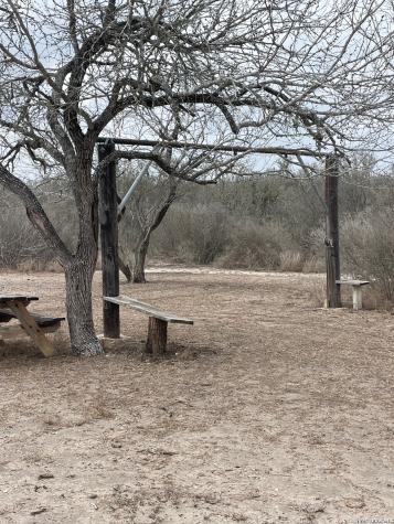 250 Live Oak Spur George West TX 78022