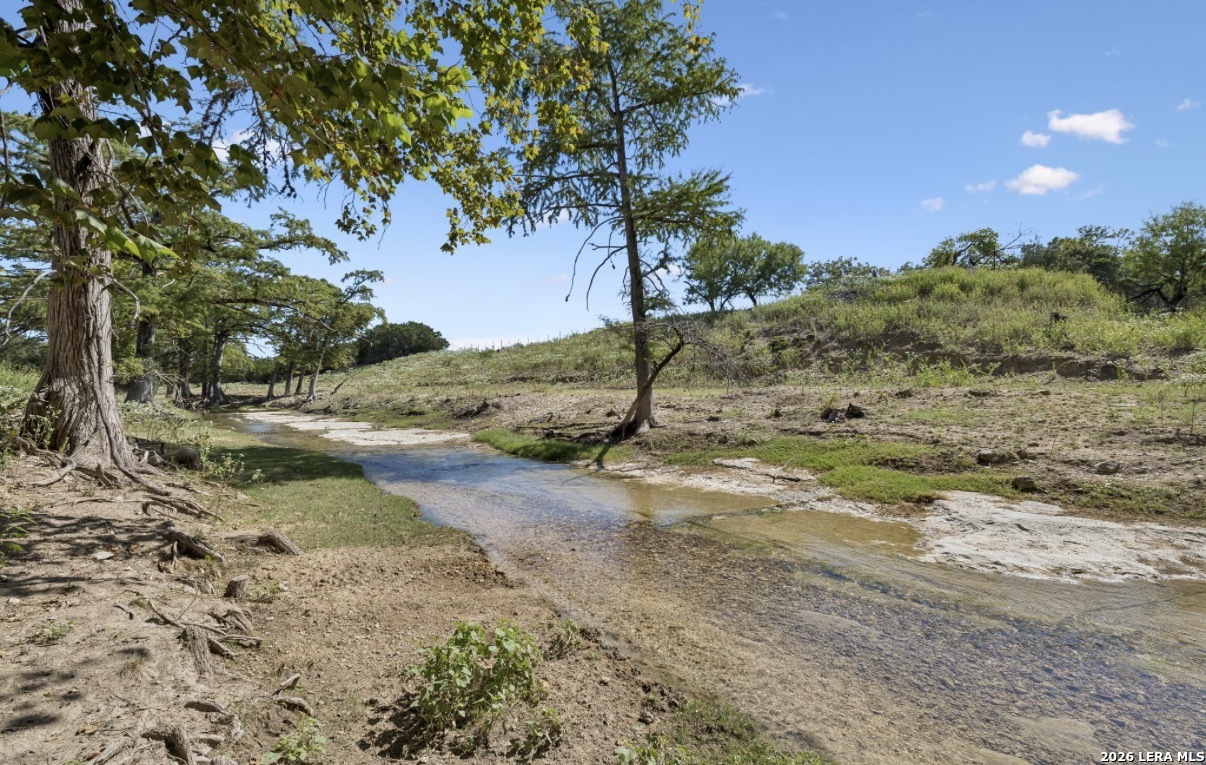 149 Bloodhound Trail Sisterdale TX 78006