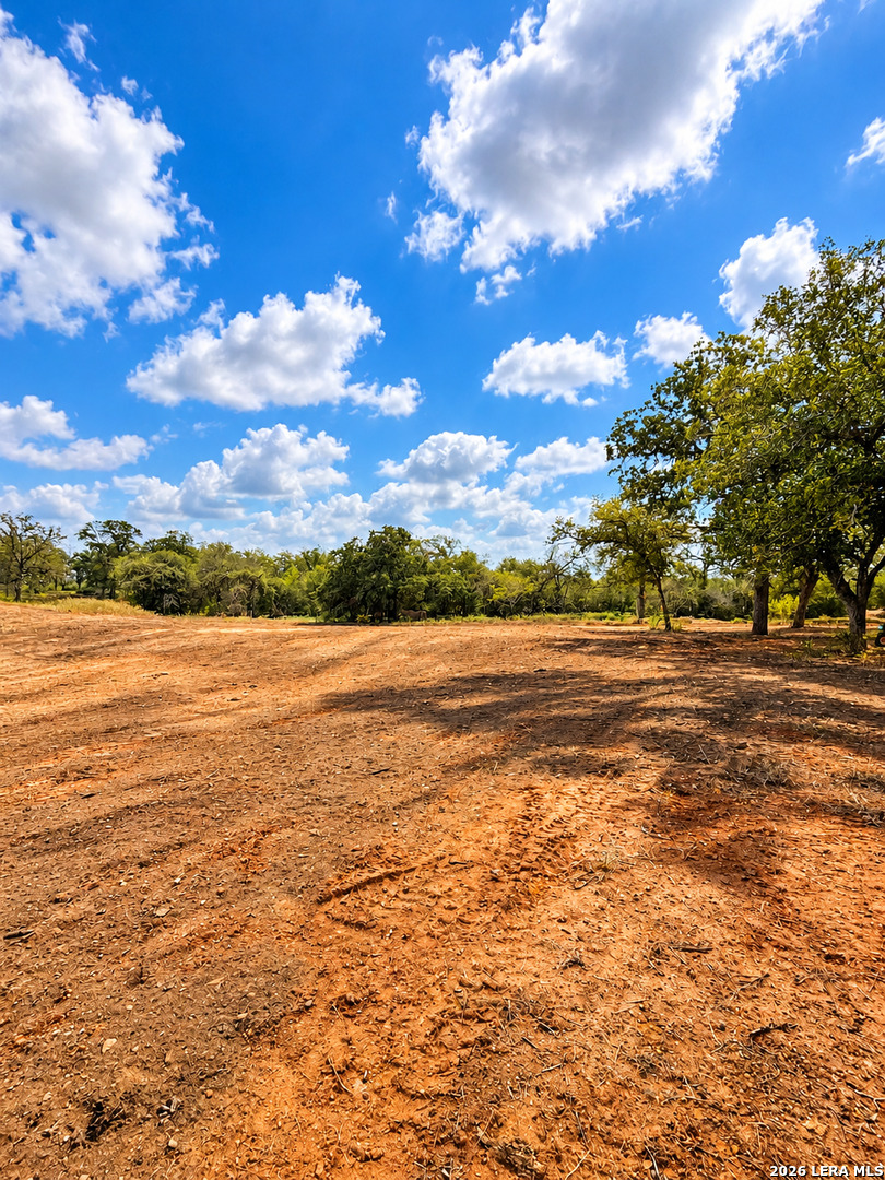 1410 W County Road 109 Leesville TX 78122