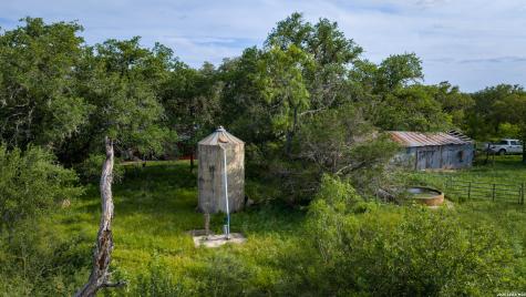 250 County Road 241 Hondo TX 78861