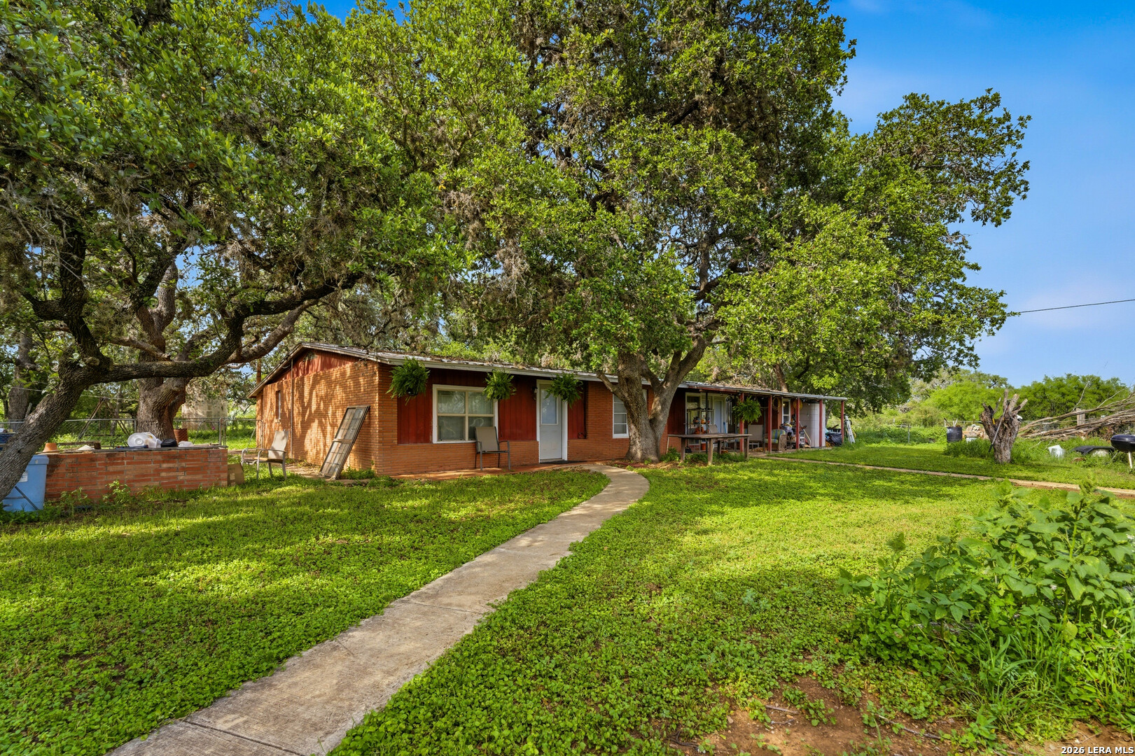 250 County Road 241 Hondo TX 78861