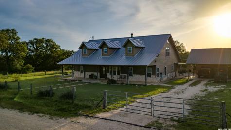 250 County Road 241 Hondo TX 78861