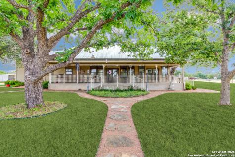 121A Bartel Comfort TX 78013