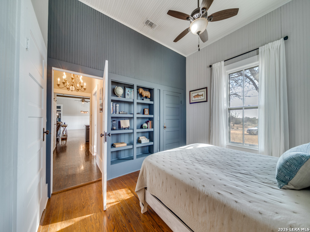 121A Bartel Comfort TX 78013