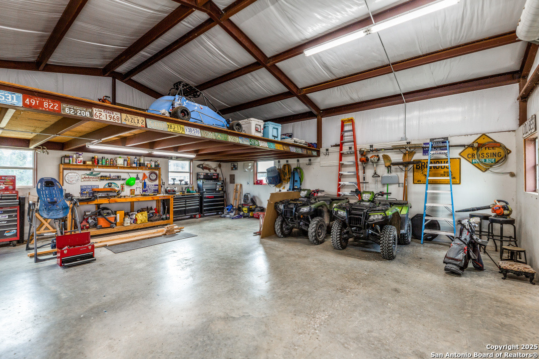 121A Bartel Comfort TX 78013